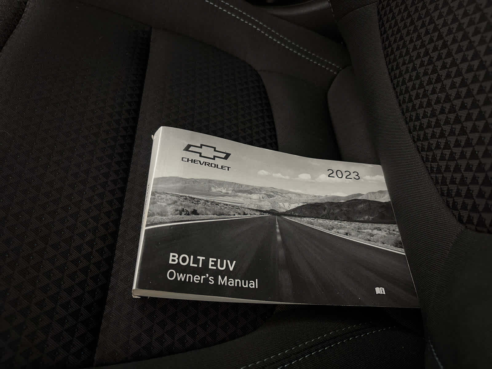 2023 Chevrolet Bolt EUV LT