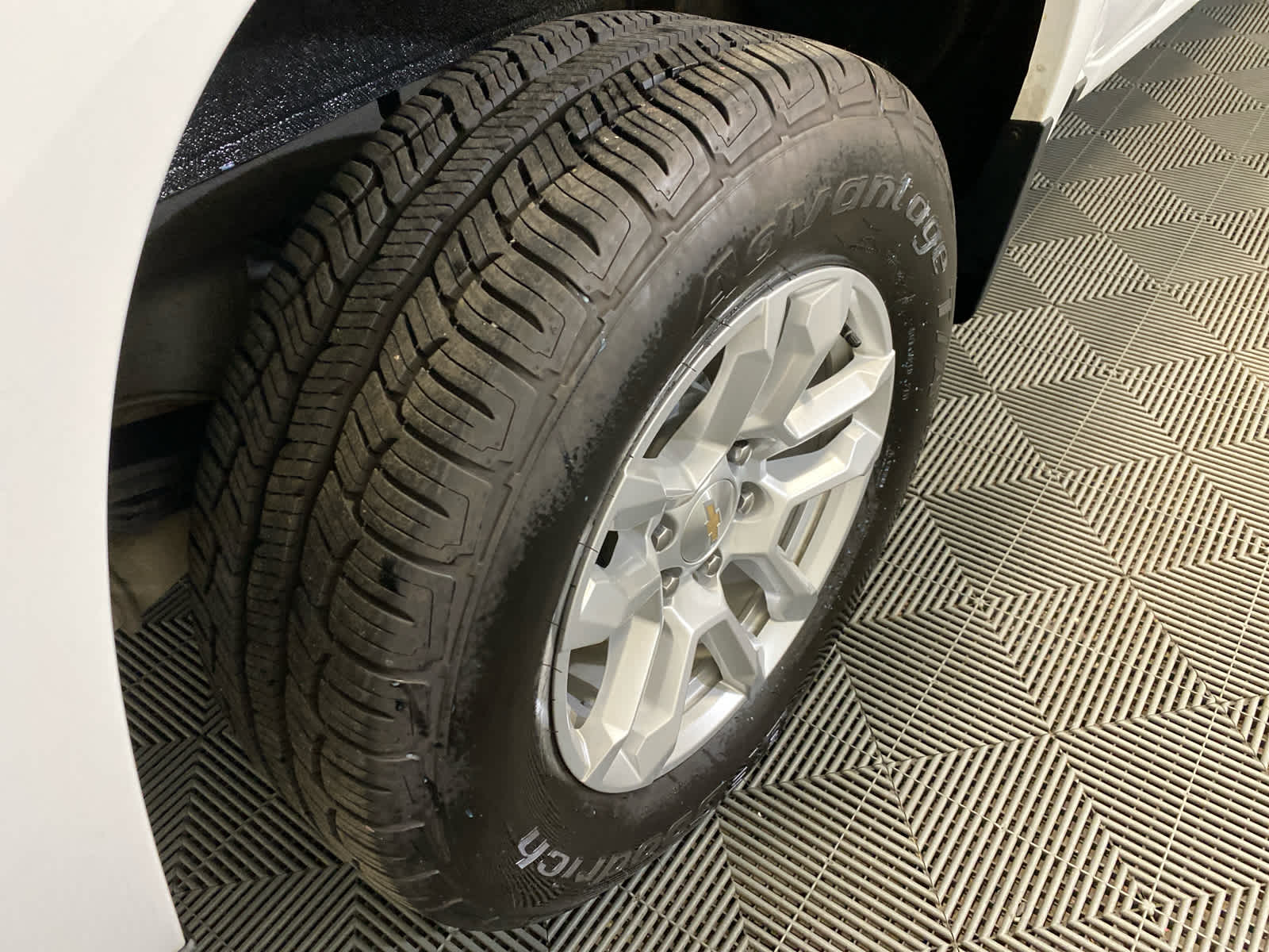 2023 Chevrolet Silverado 1500 LT (2FL)