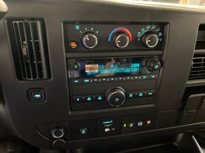 2025 Chevrolet Express Cargo 2500 WT