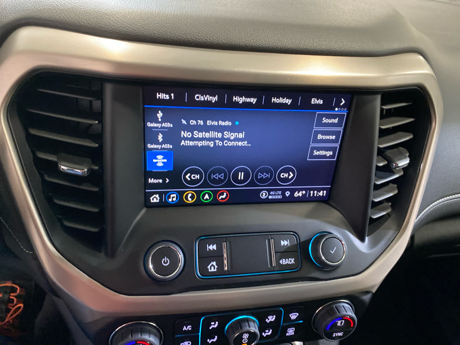 2023 GMC Acadia Denali