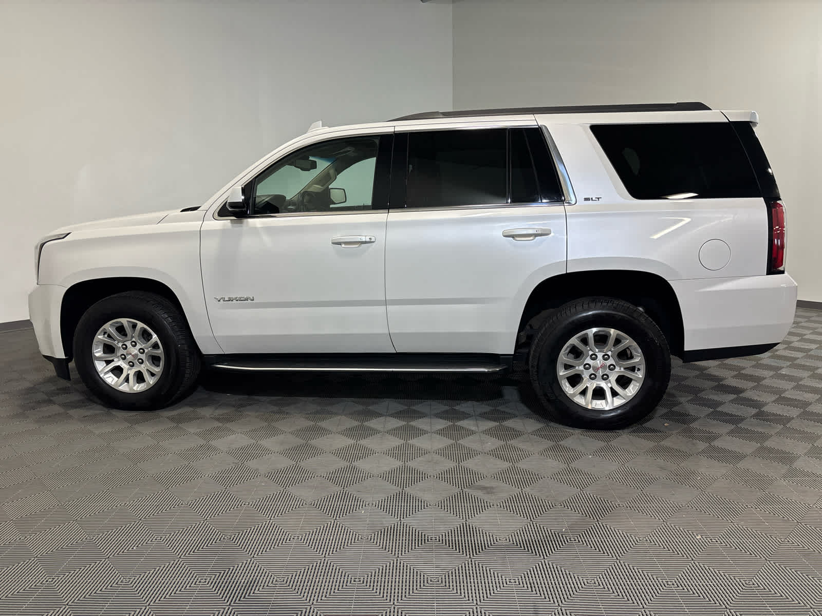 2017 GMC Yukon SLT