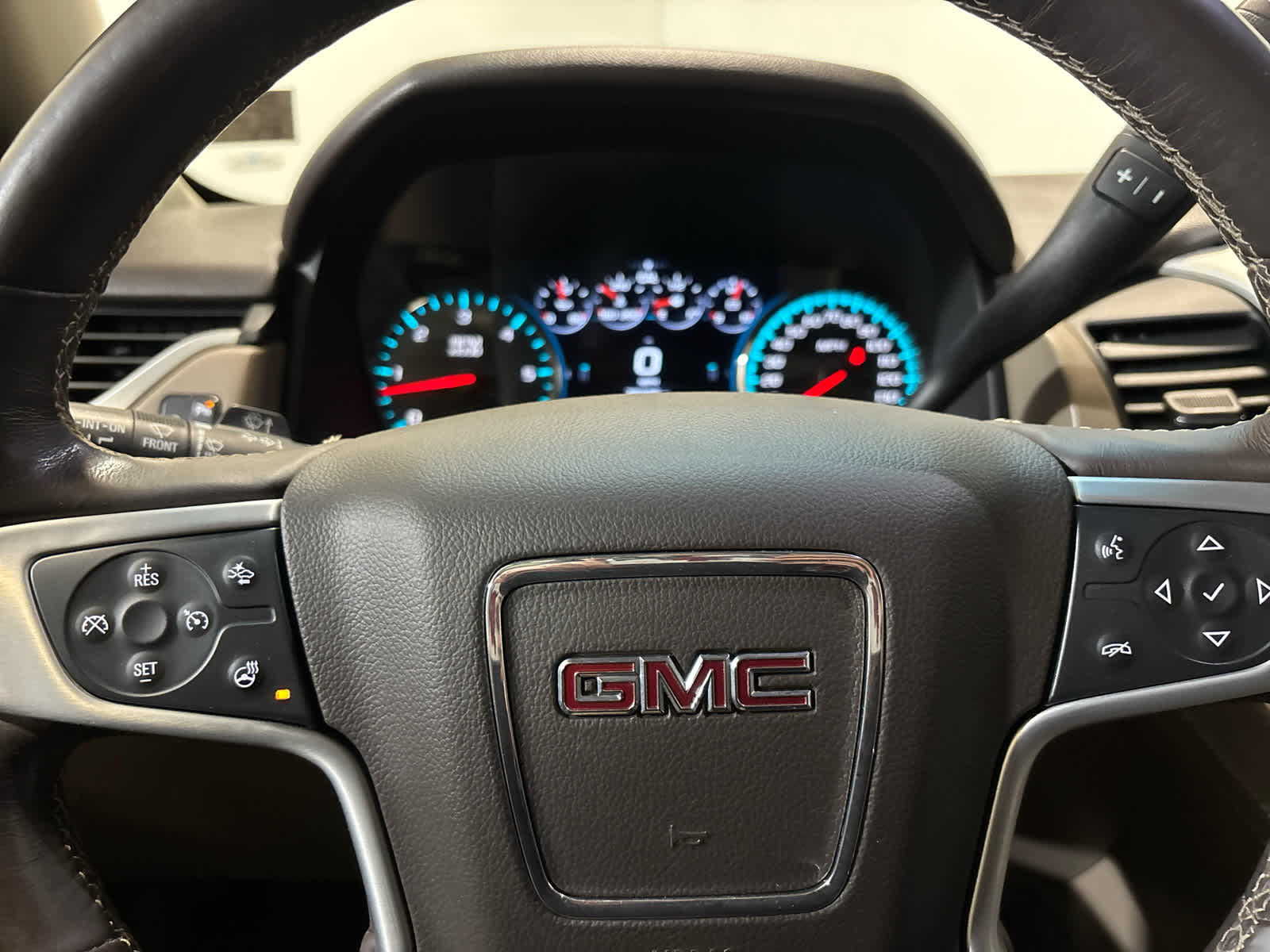 2017 GMC Yukon SLT
