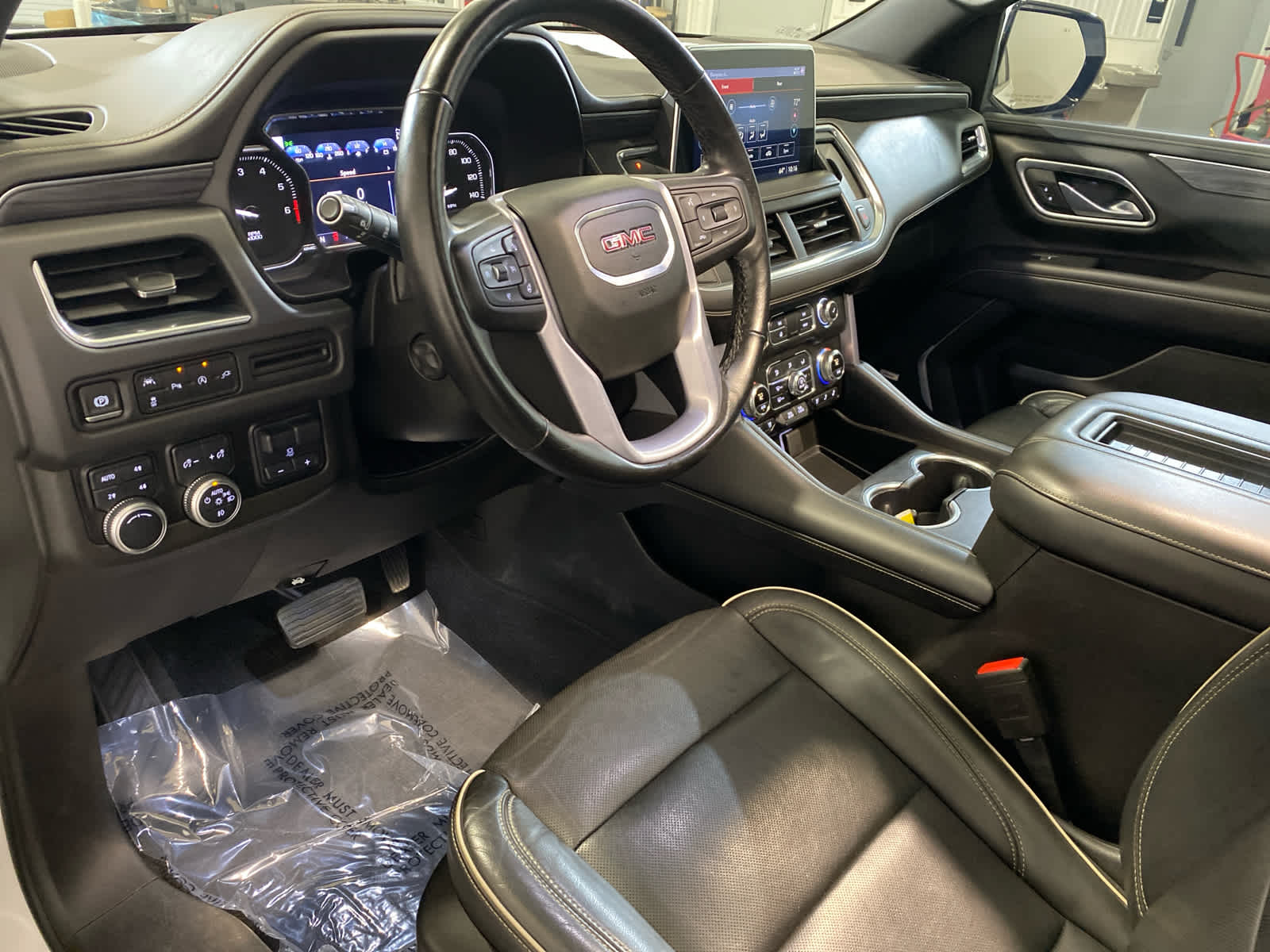 2021 GMC Yukon XL SLT
