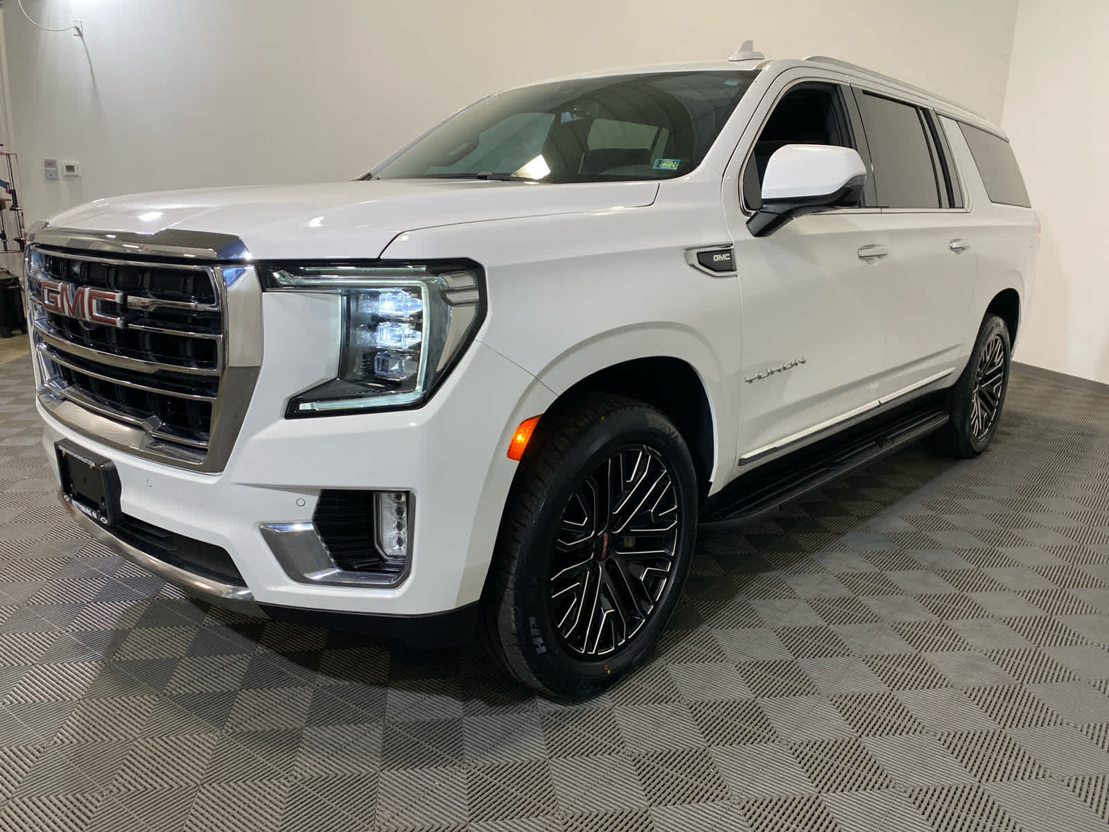 2021 GMC Yukon XL SLT