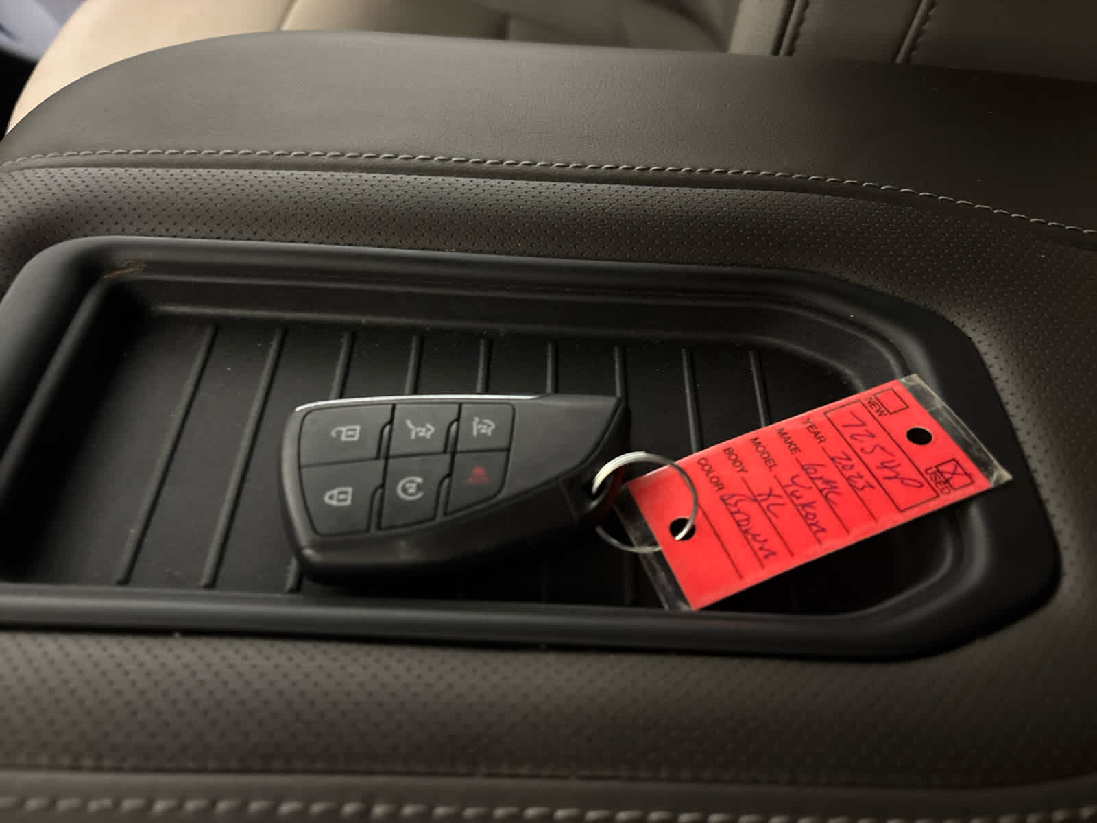 2023 GMC Yukon XL SLT