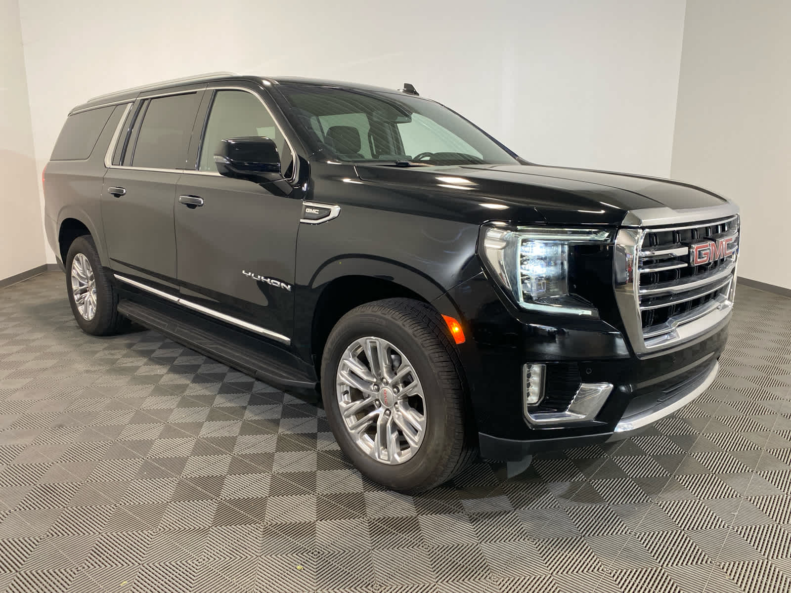 2021 GMC Yukon XL SLT