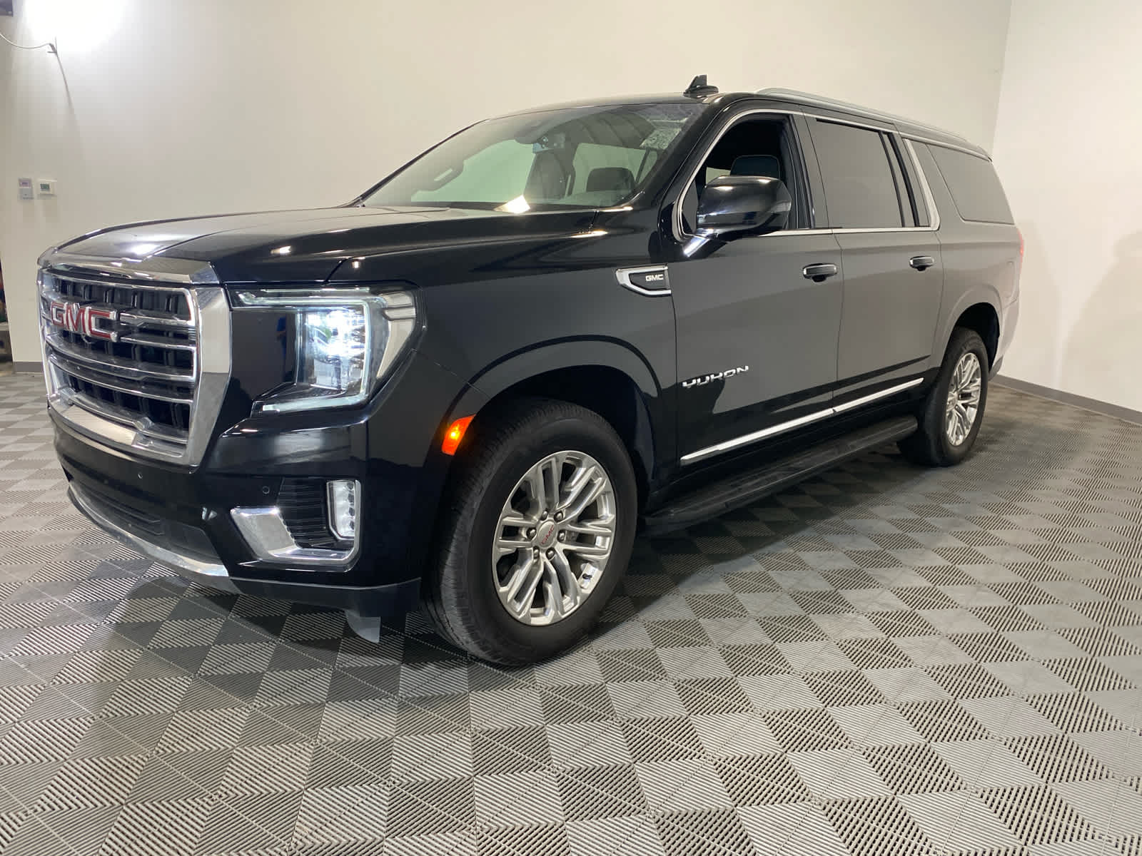 2021 GMC Yukon XL SLT