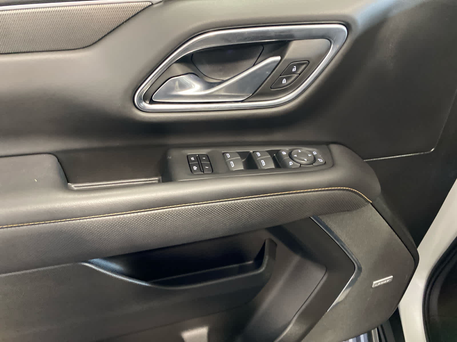 2022 GMC Yukon XL AT4