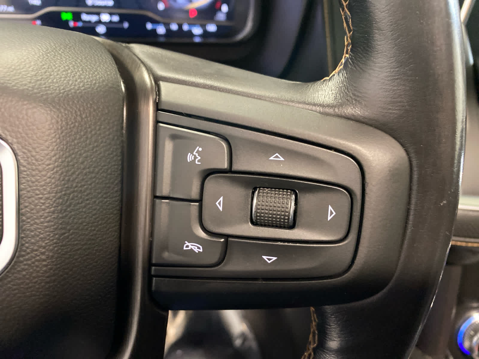 2022 GMC Yukon XL AT4