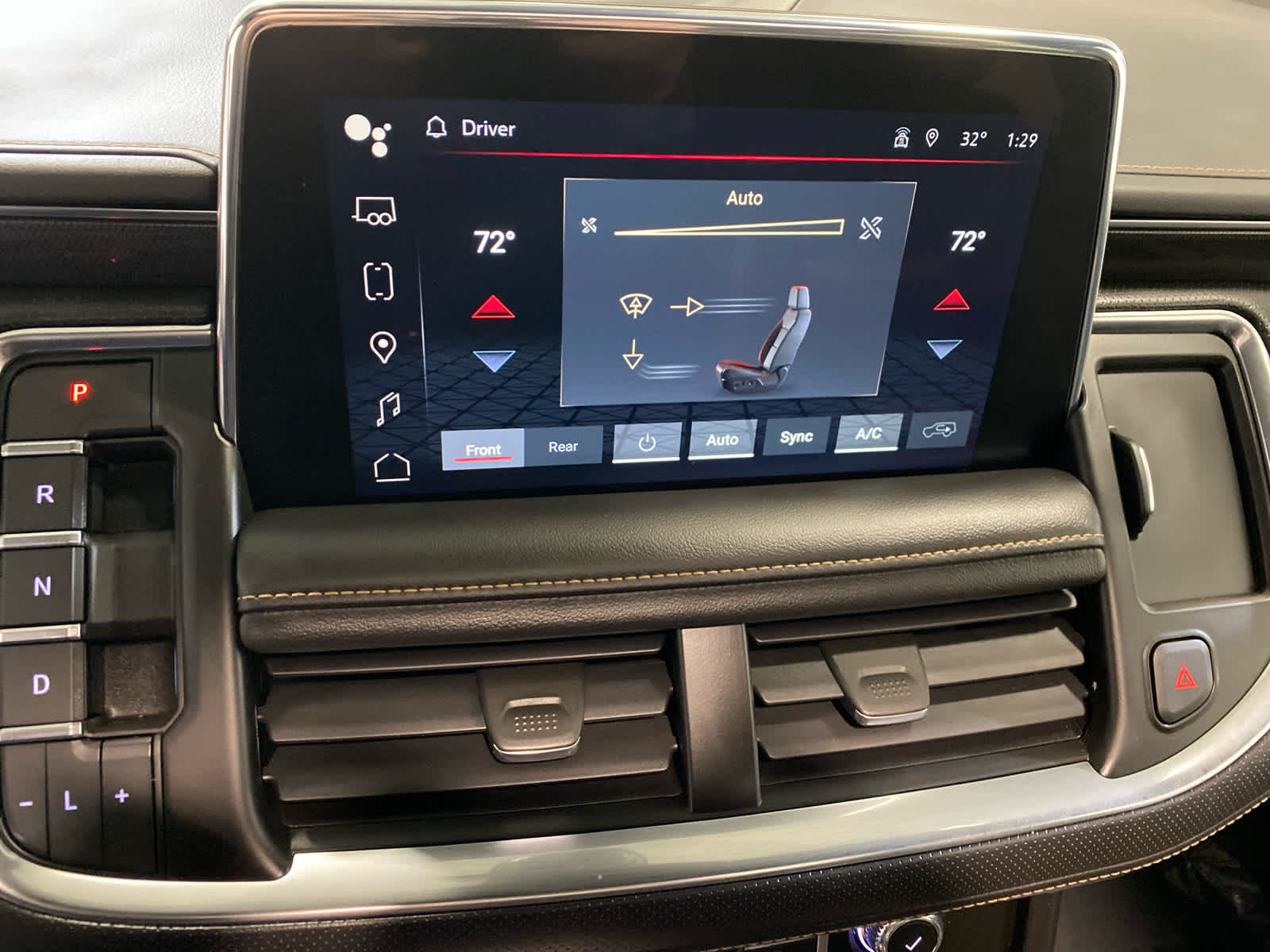 2022 GMC Yukon XL AT4