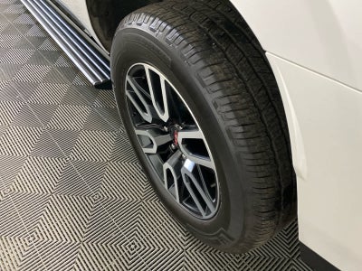 2022 GMC Yukon XL AT4