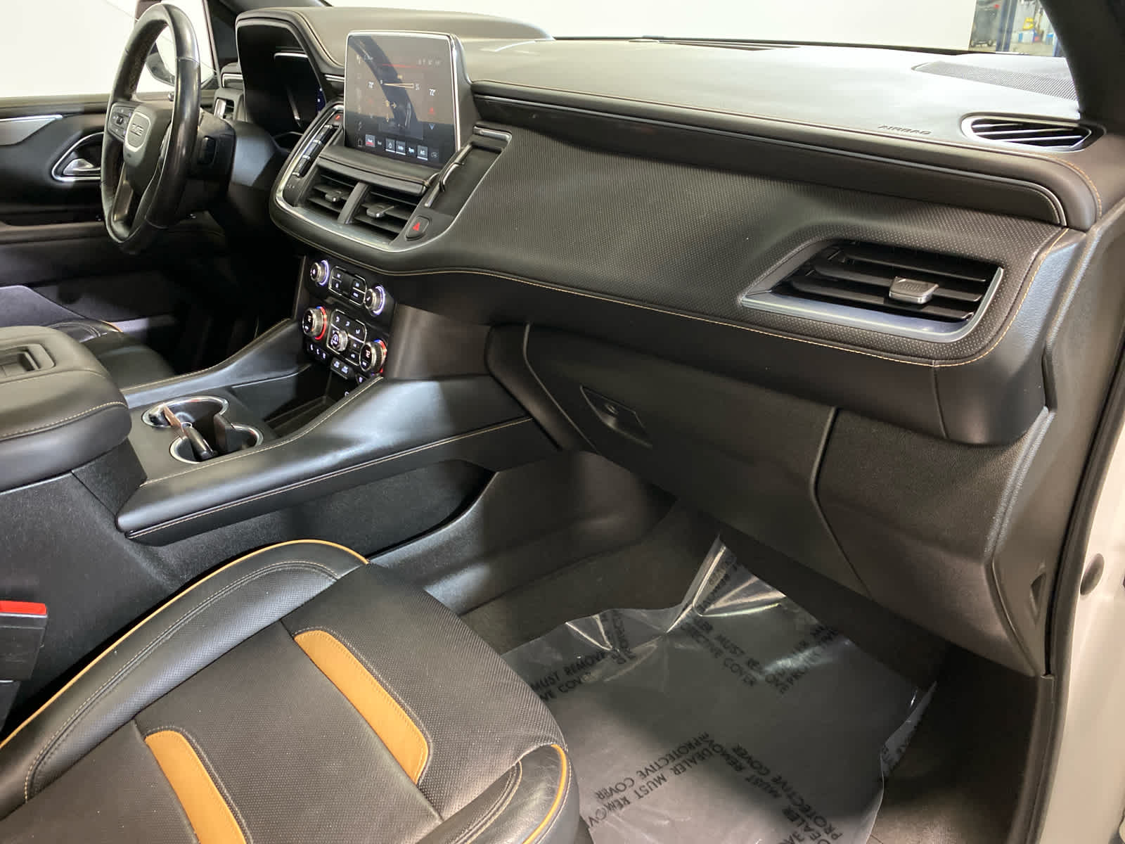 2022 GMC Yukon XL AT4