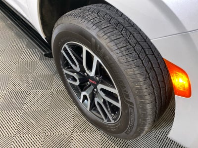 2022 GMC Yukon XL AT4