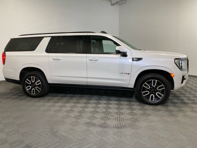 2022 GMC Yukon XL AT4