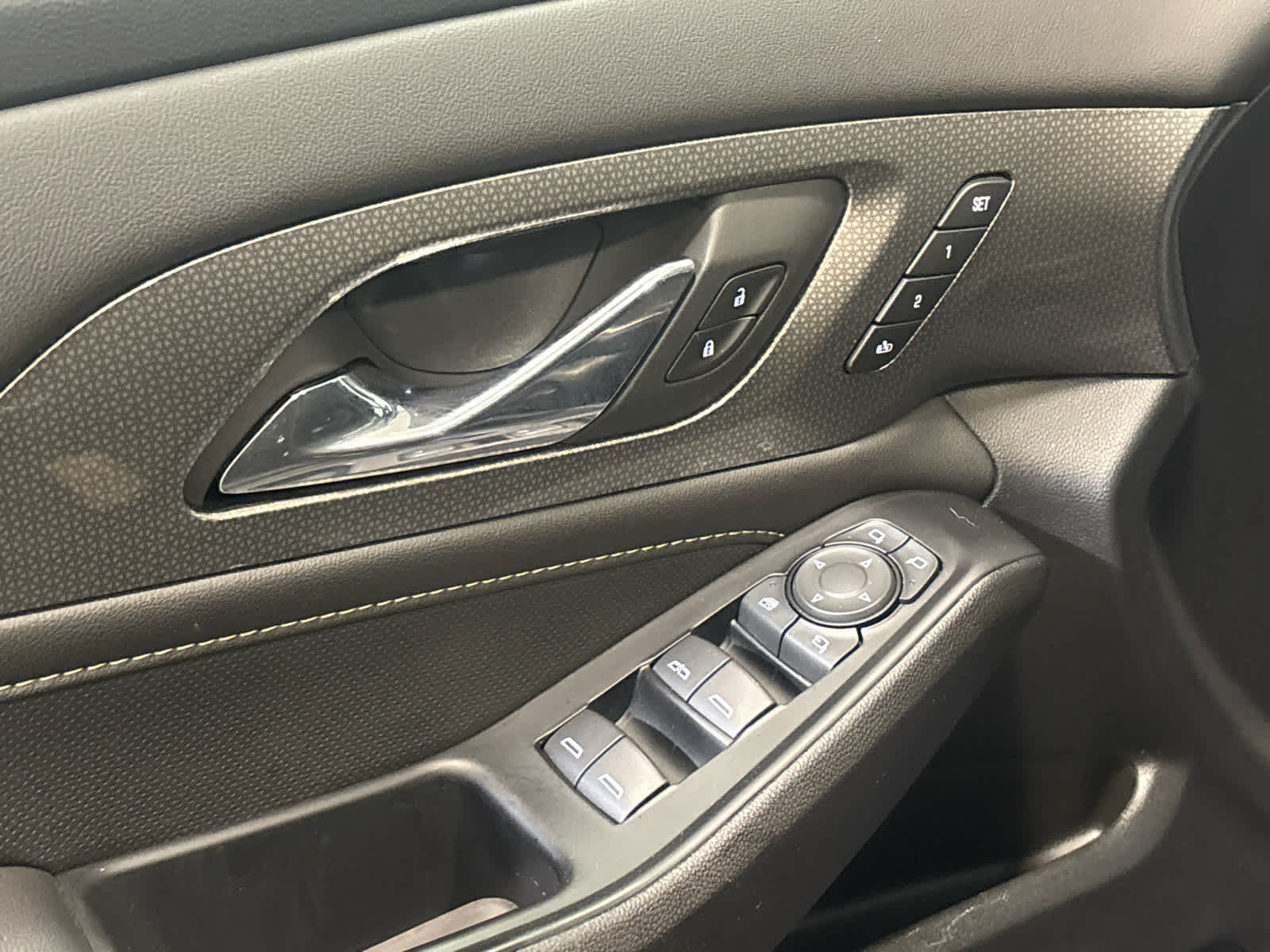 2024 Chevrolet Traverse Limited Premier