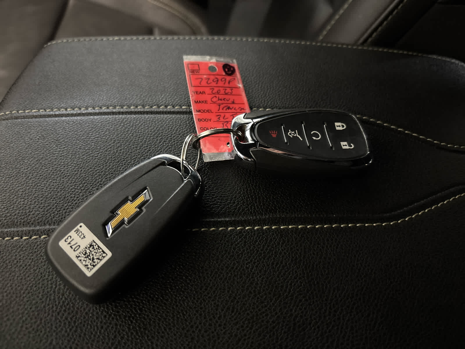 2023 Chevrolet Traverse LT Leather