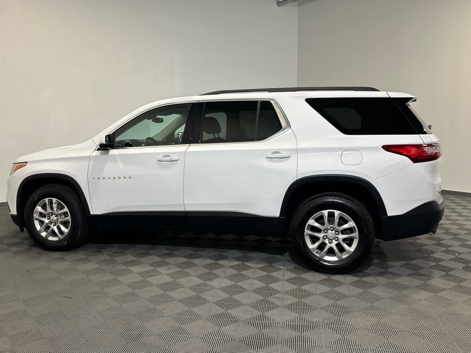 2020 Chevrolet Traverse LT Leather
