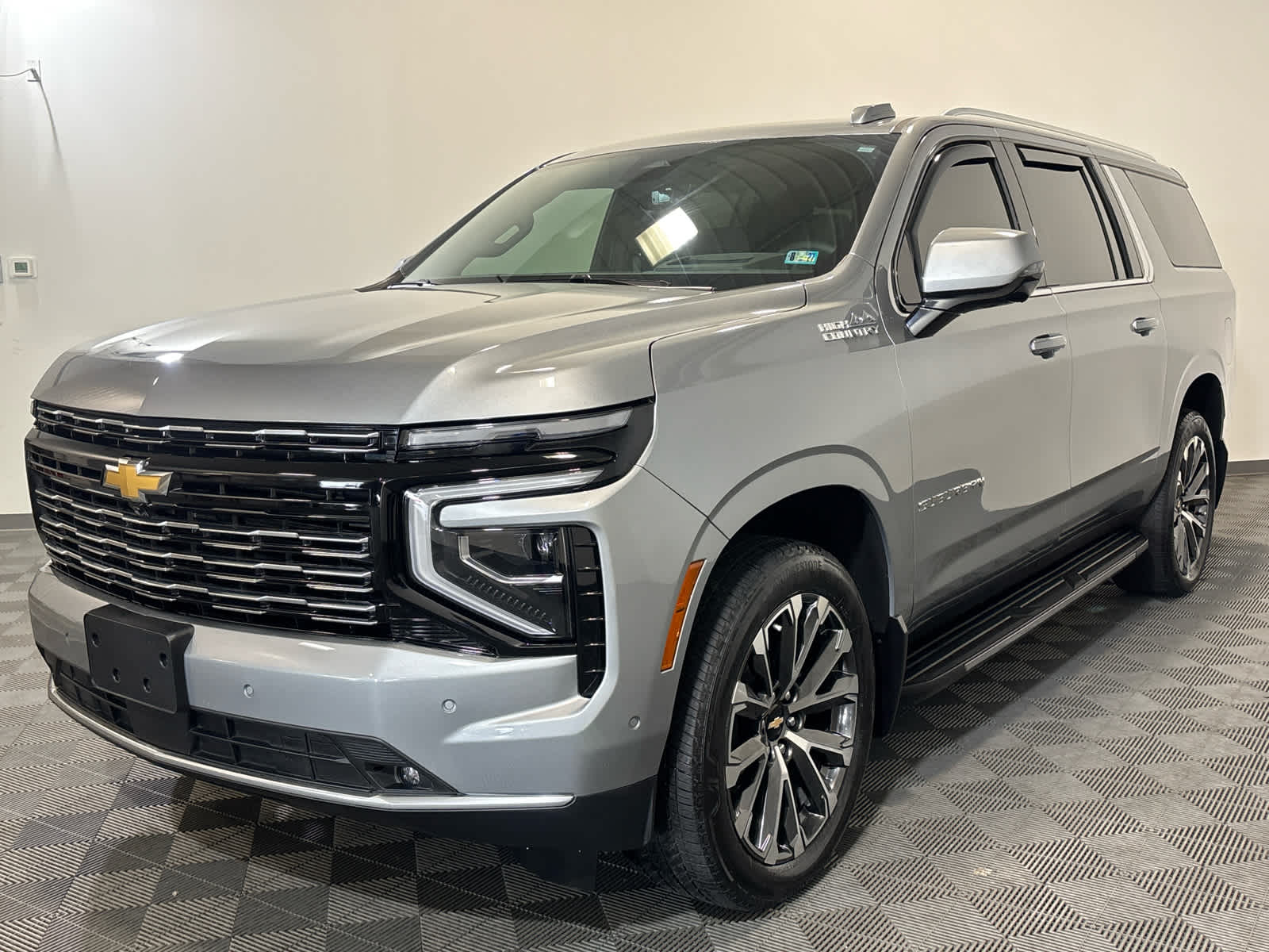 2025 Chevrolet Suburban High Country