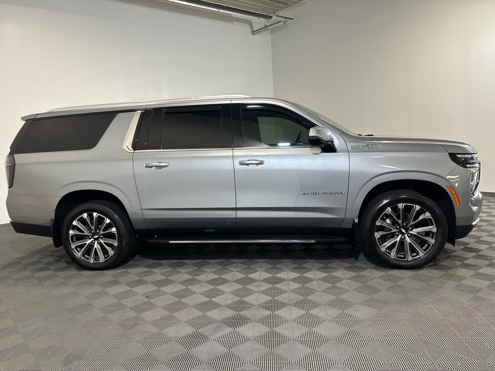 2025 Chevrolet Suburban High Country