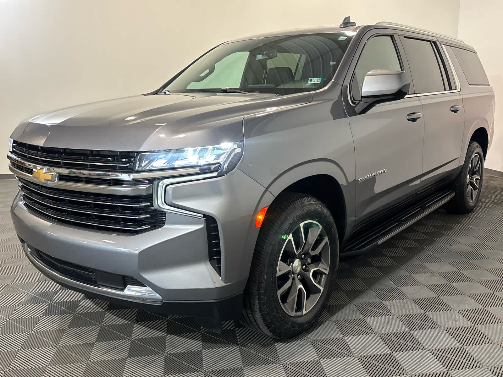 2021 Chevrolet Suburban LT