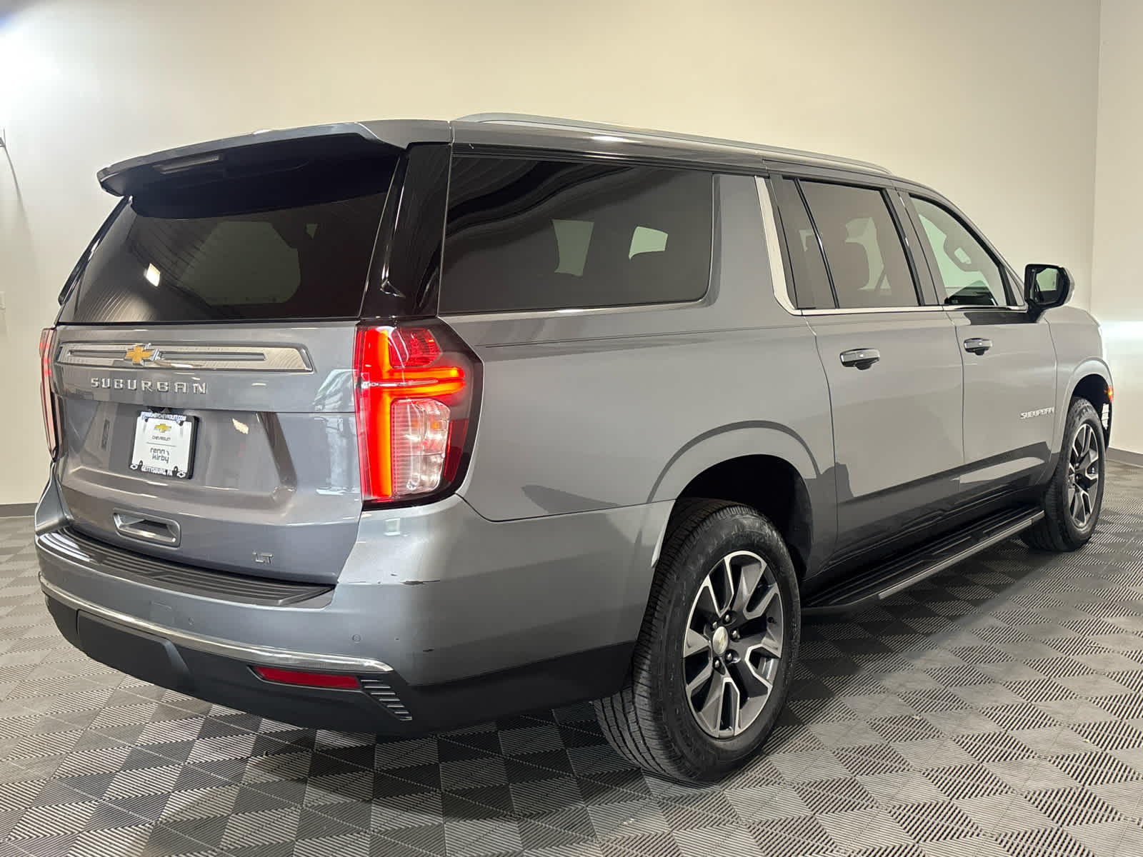 2021 Chevrolet Suburban LT