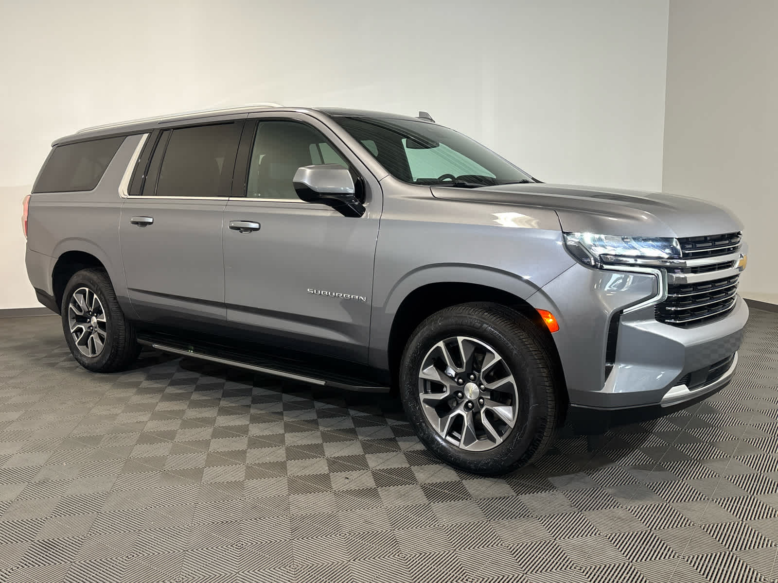 2021 Chevrolet Suburban LT