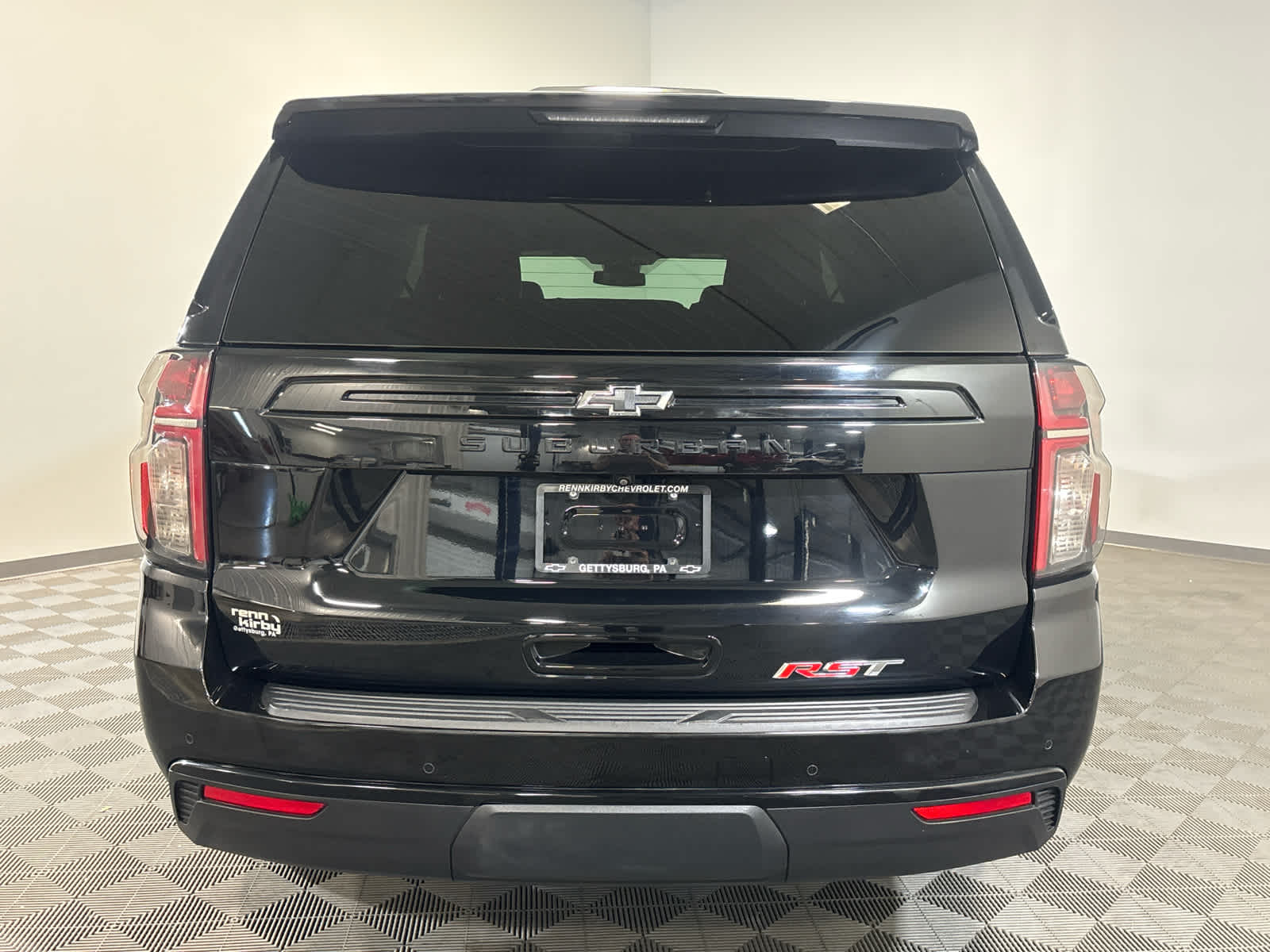 2023 Chevrolet Suburban RST
