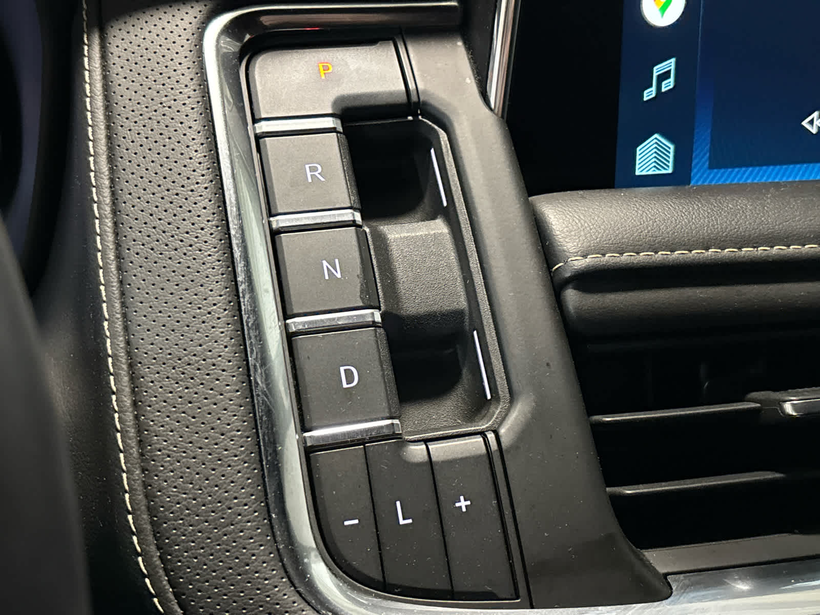 2022 Chevrolet Suburban Premier