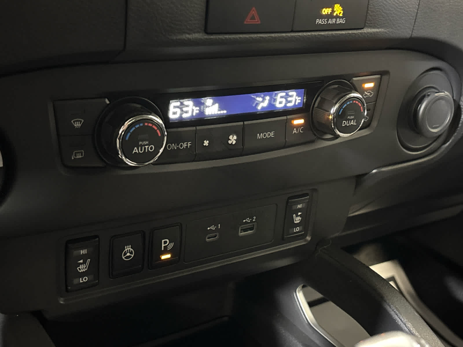 2023 Nissan Frontier SV
