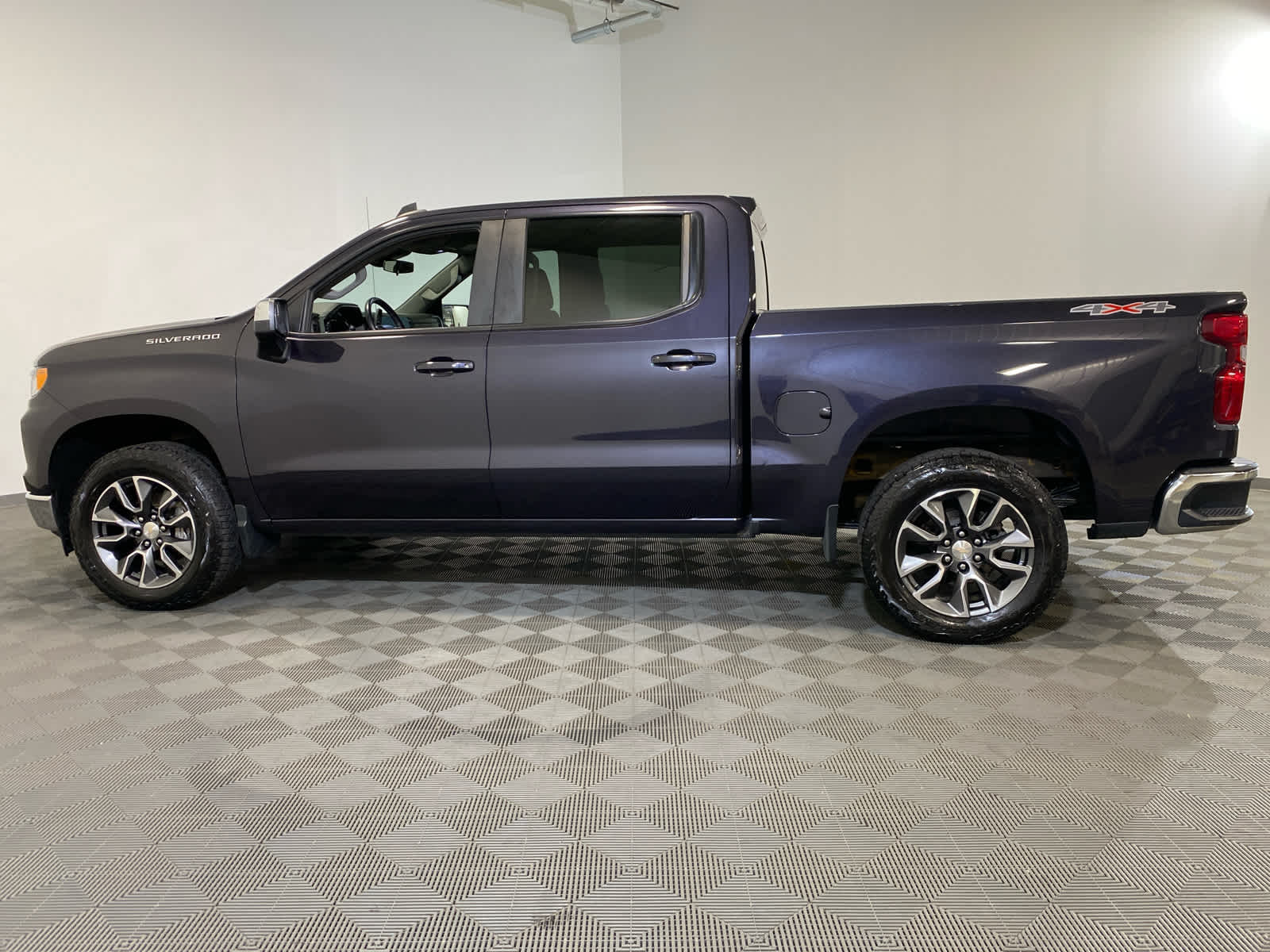 2022 Chevrolet Silverado 1500 LT (2FL)