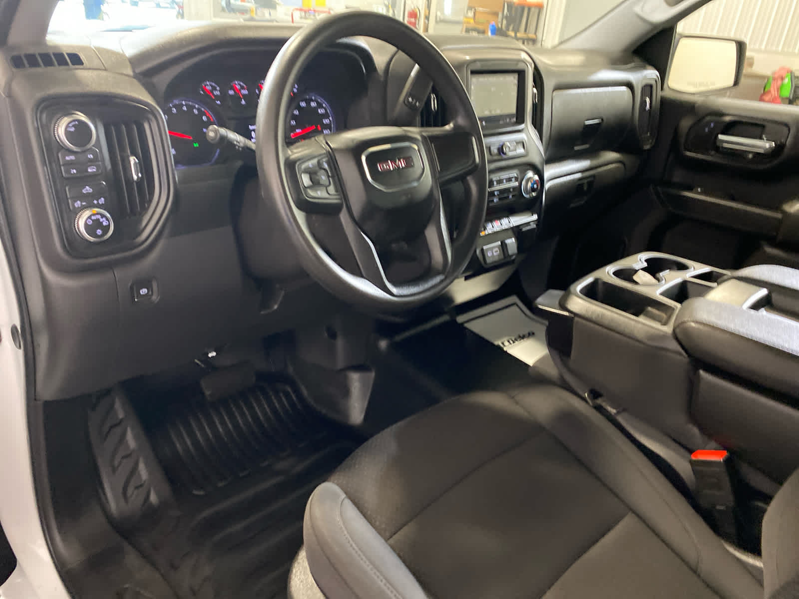 2024 GMC Sierra 1500 Pro