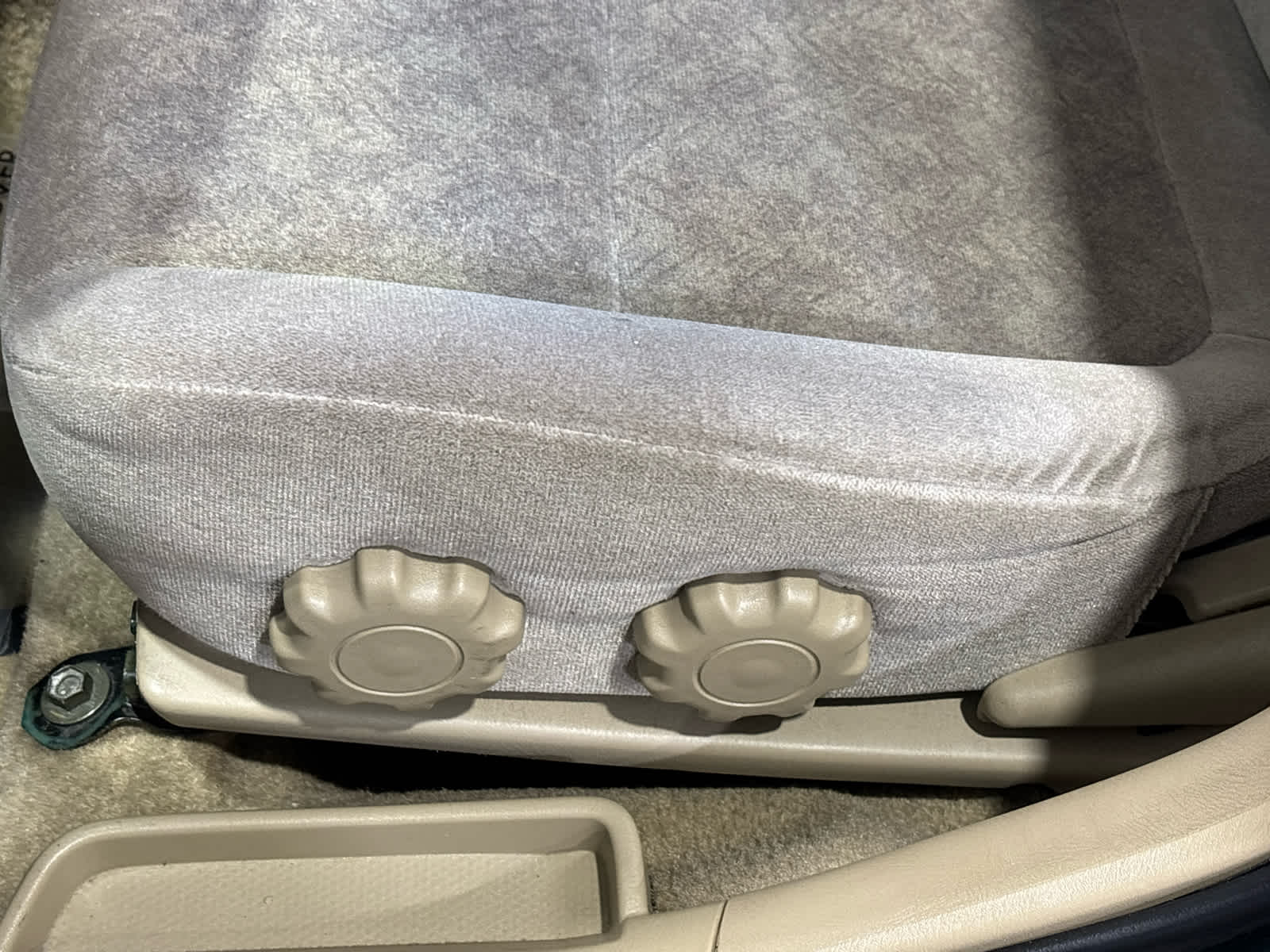 2000 Nissan Sentra XE