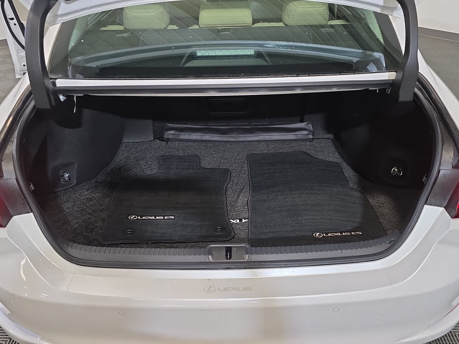 2023 Lexus ES ES 350 Ultra Luxury