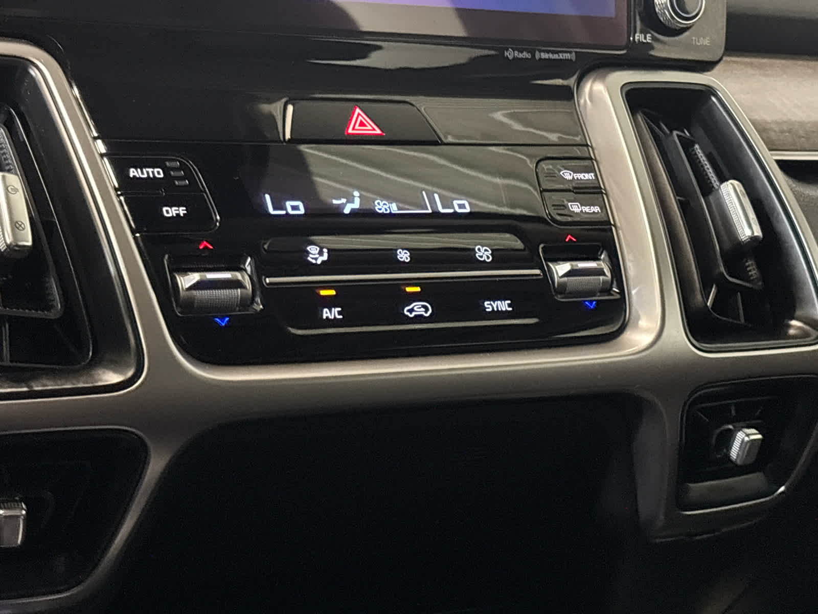 2022 Kia Sorento X-Line EX