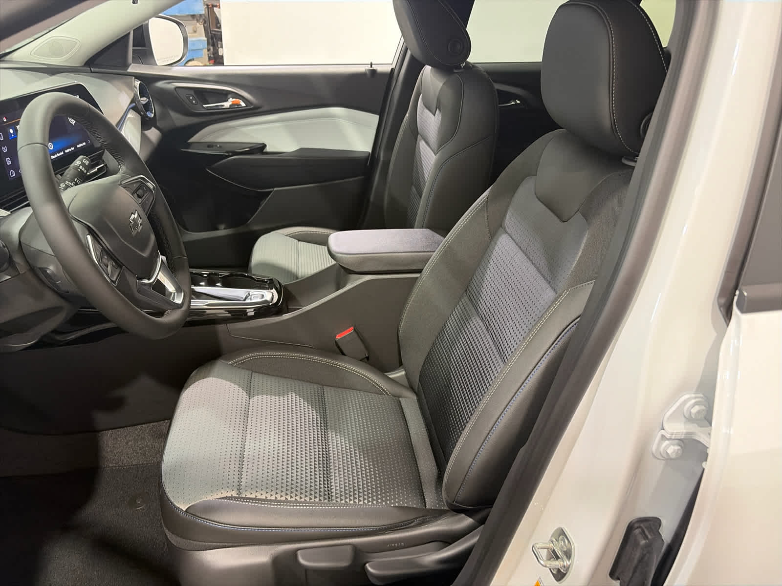 2026 Chevrolet Trax LT - Photo 15