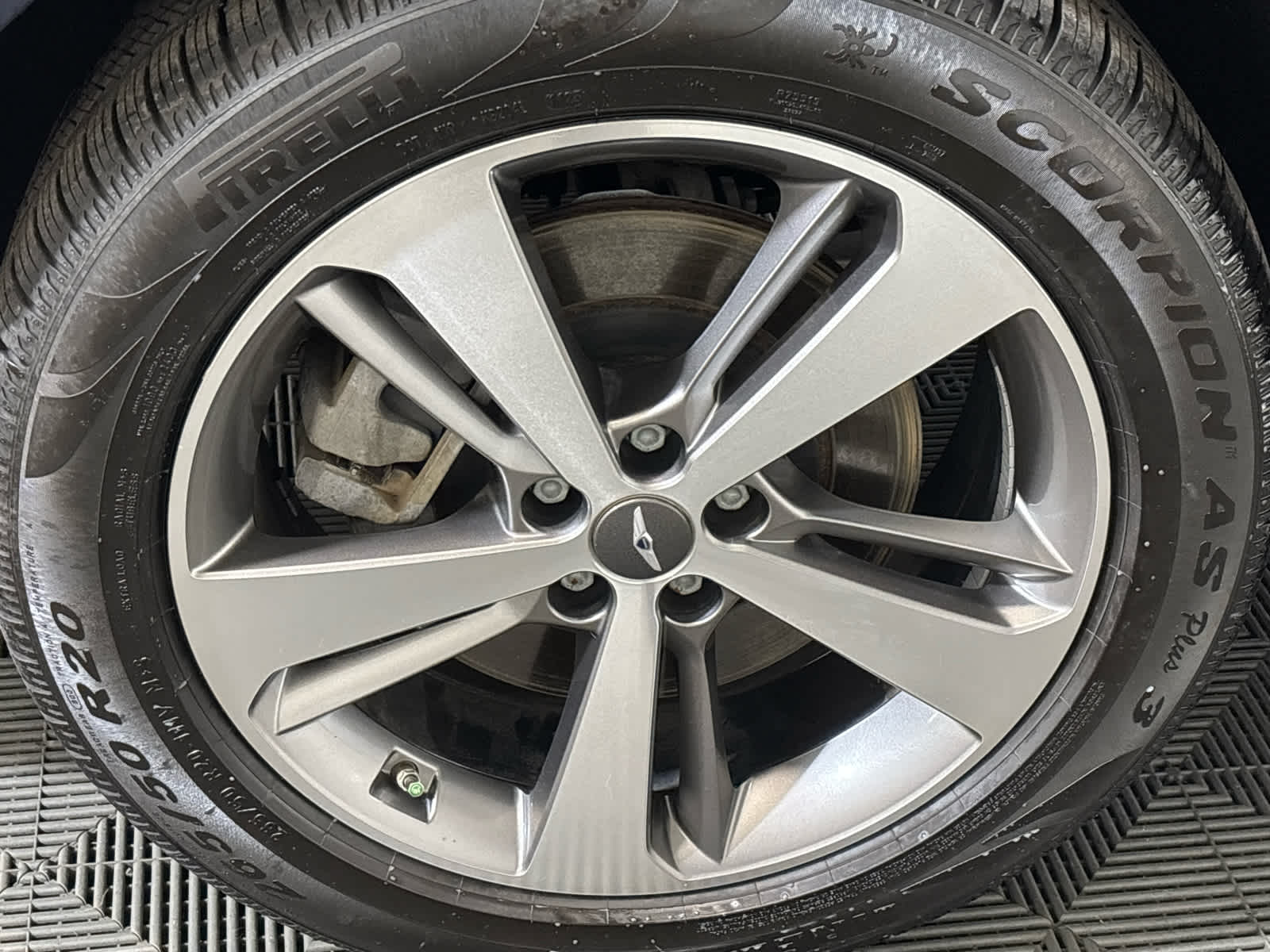 2022 Genesis GV80 Advanced +