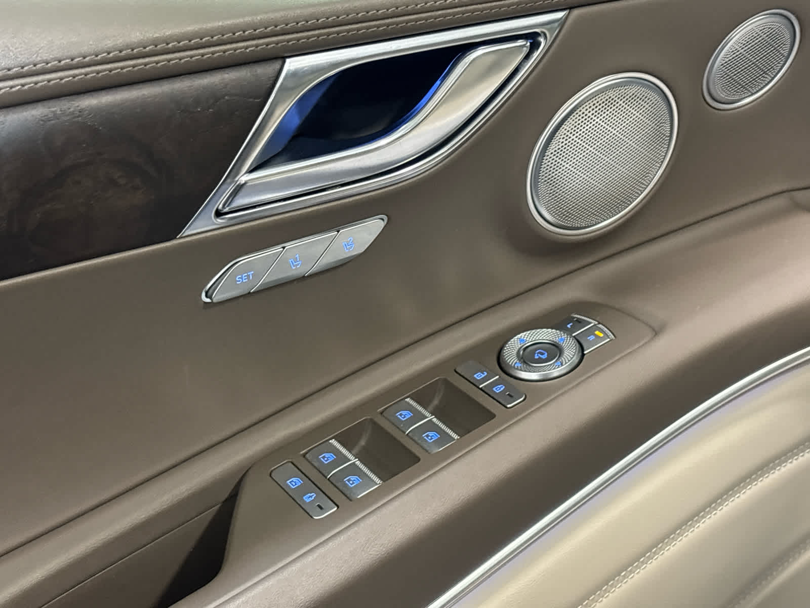 2022 Genesis GV80 Advanced +