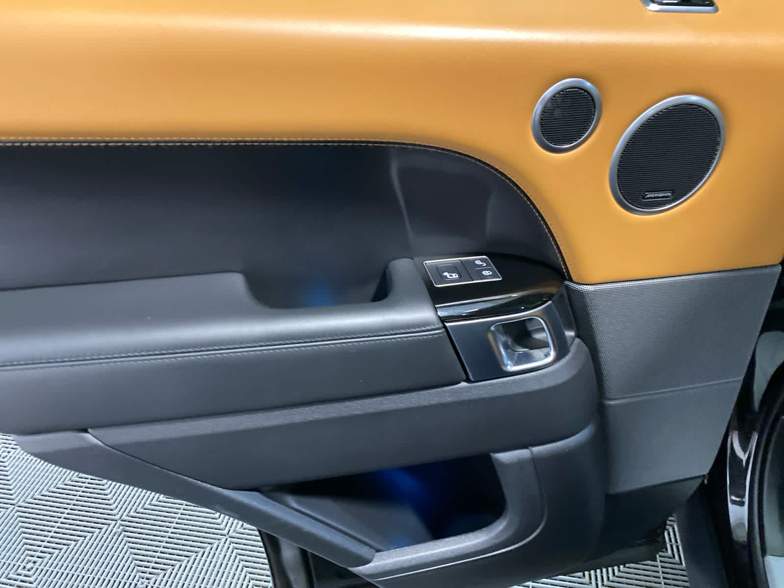 2020 Land Rover Range Rover Sport HSE Dynamic