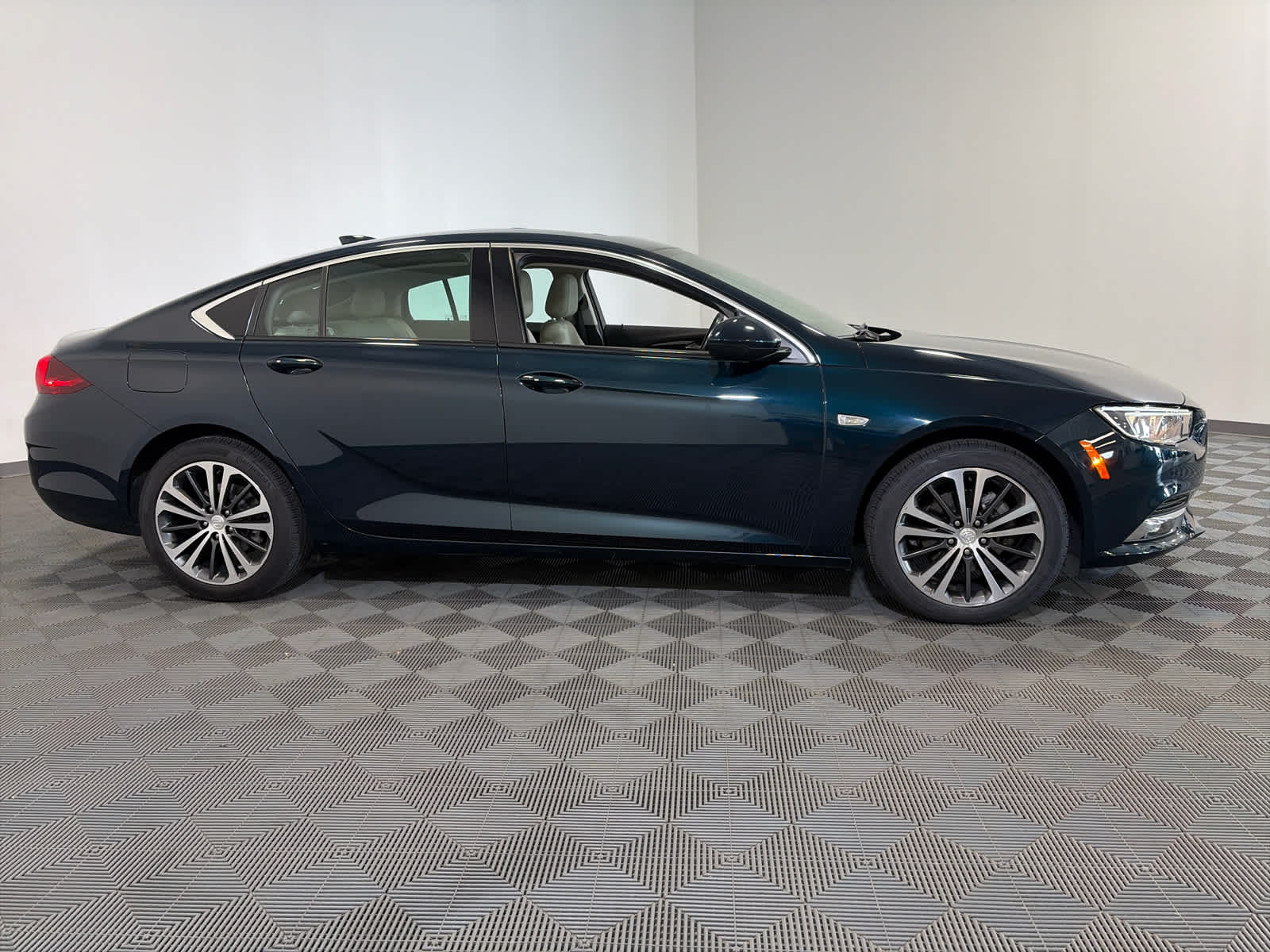 2018 Buick Regal Sportback Preferred II