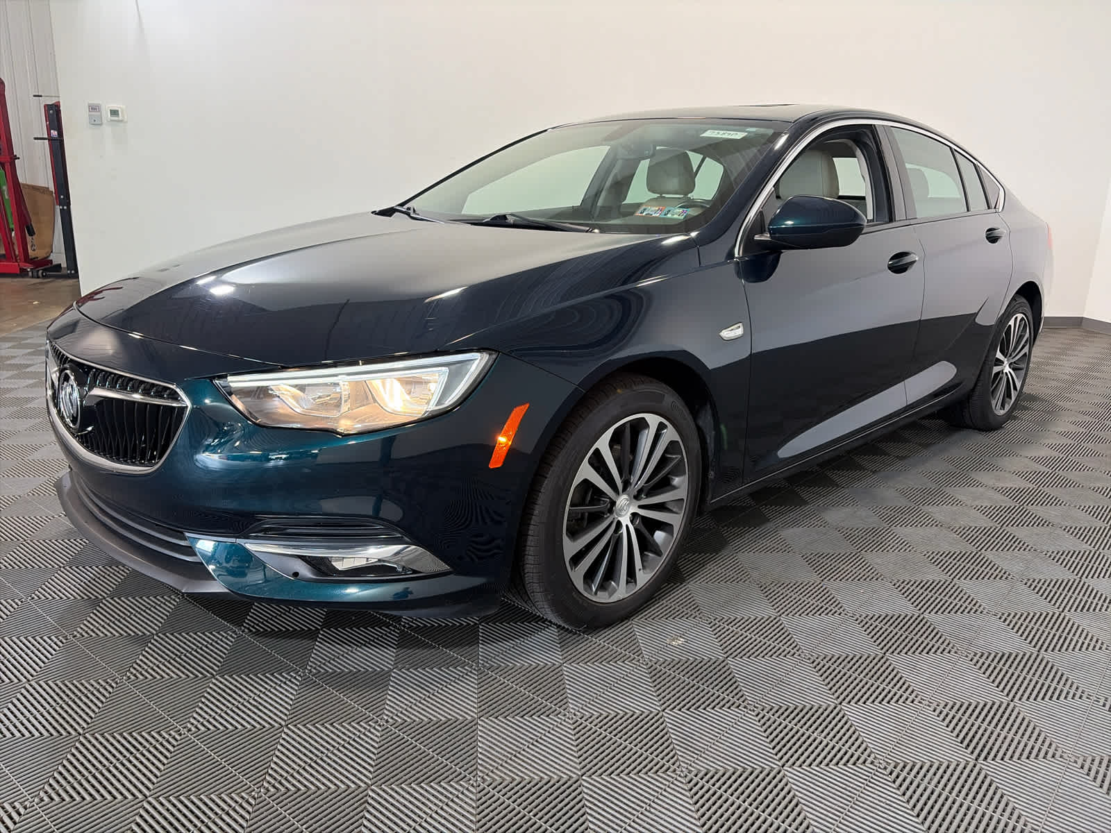 2018 Buick Regal Sportback Preferred II