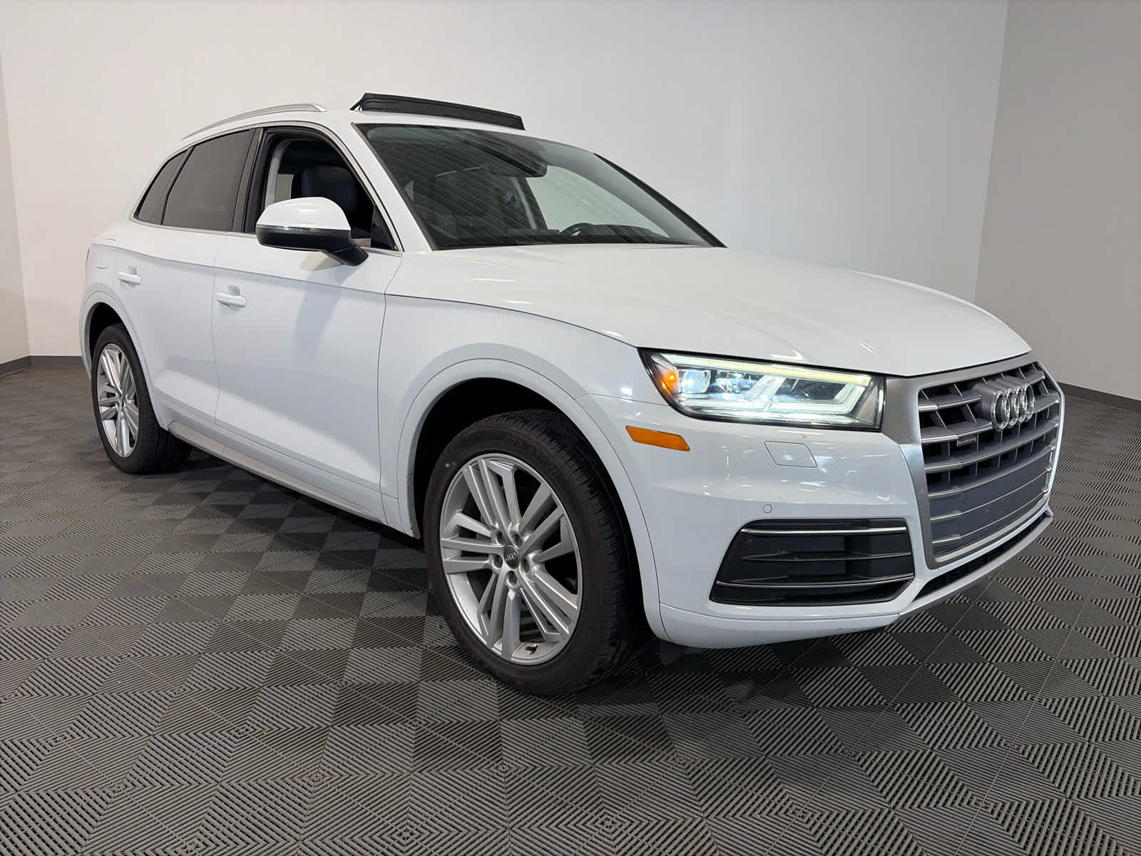 2020 Audi Q5 Premium Plus
