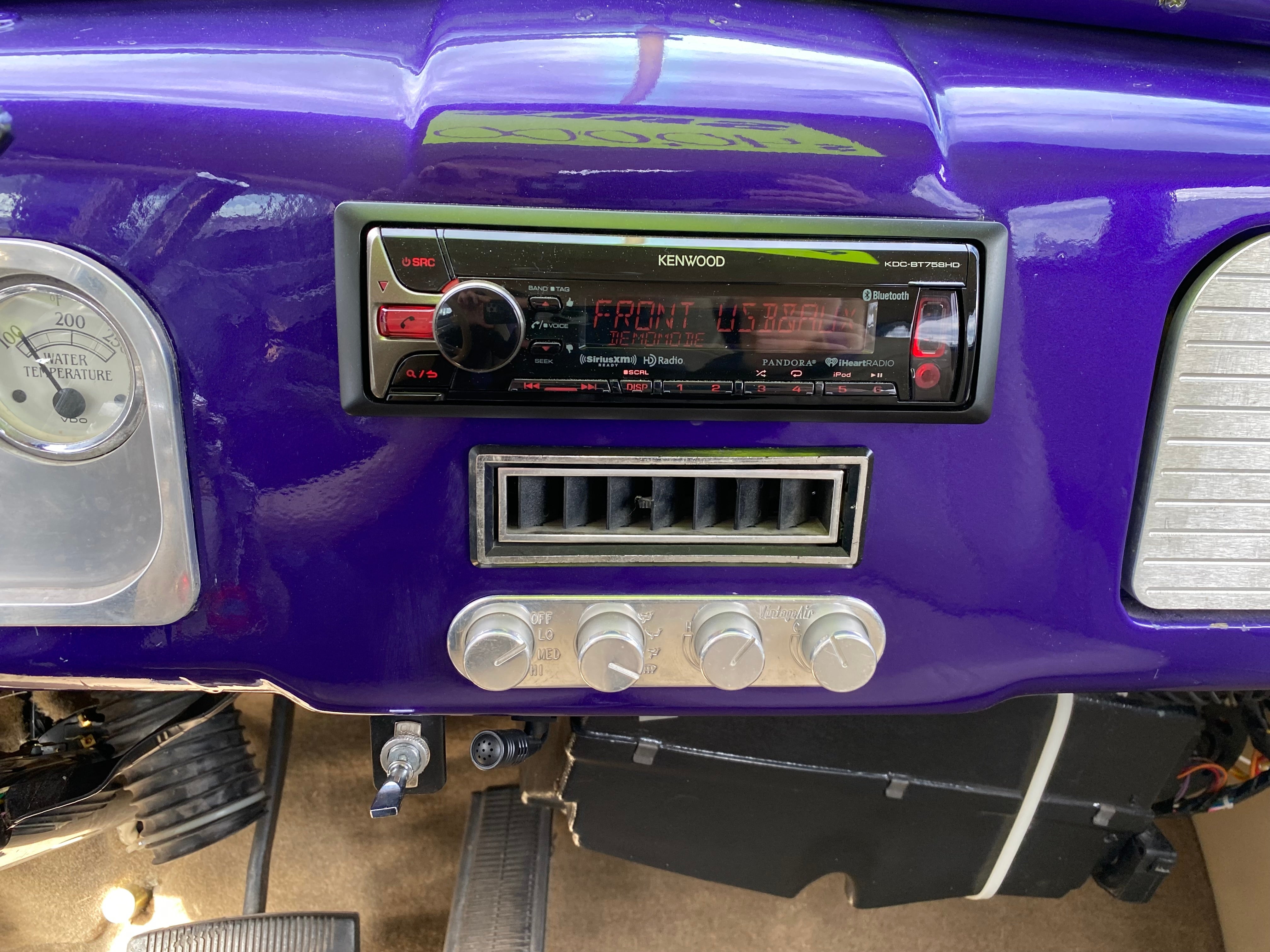 1937 Chevrolet Deluxe Base