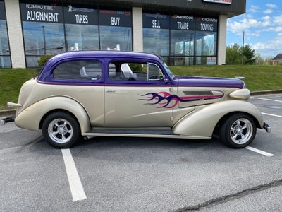 1937 Chevrolet Deluxe Base