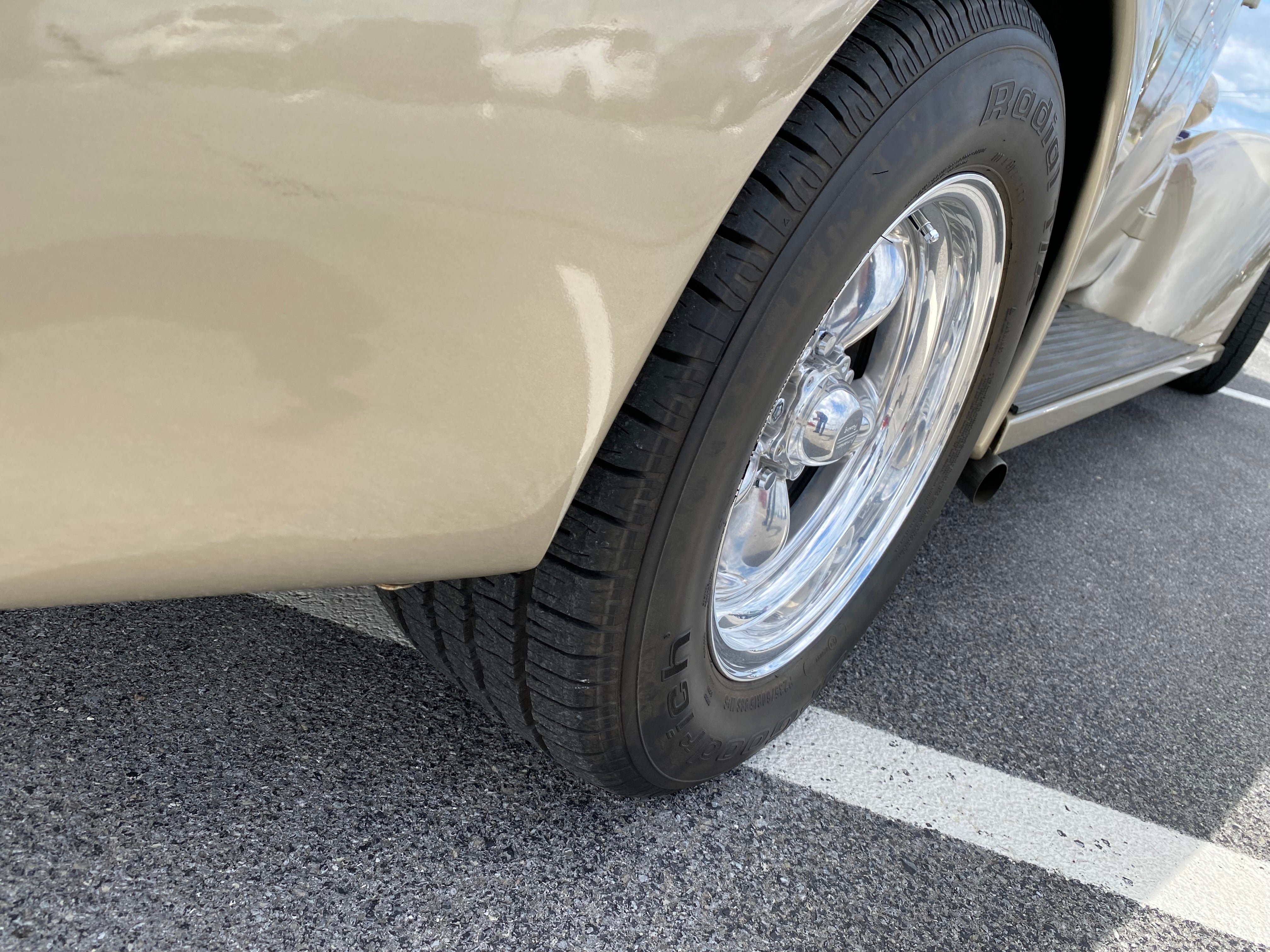 1937 Chevrolet Deluxe Base