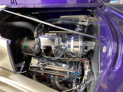 1937 Chevrolet Deluxe Base