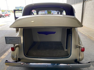 1937 Chevrolet Deluxe Base