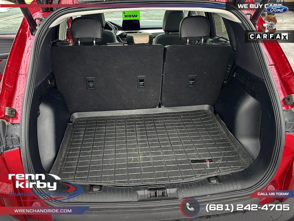 2022 Ford Escape Titanium