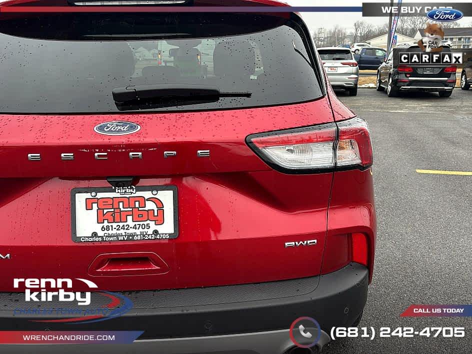 2022 Ford Escape Titanium