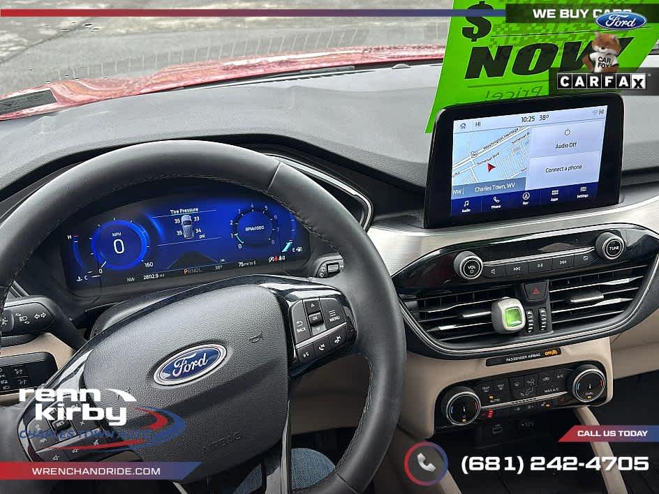 2022 Ford Escape Titanium