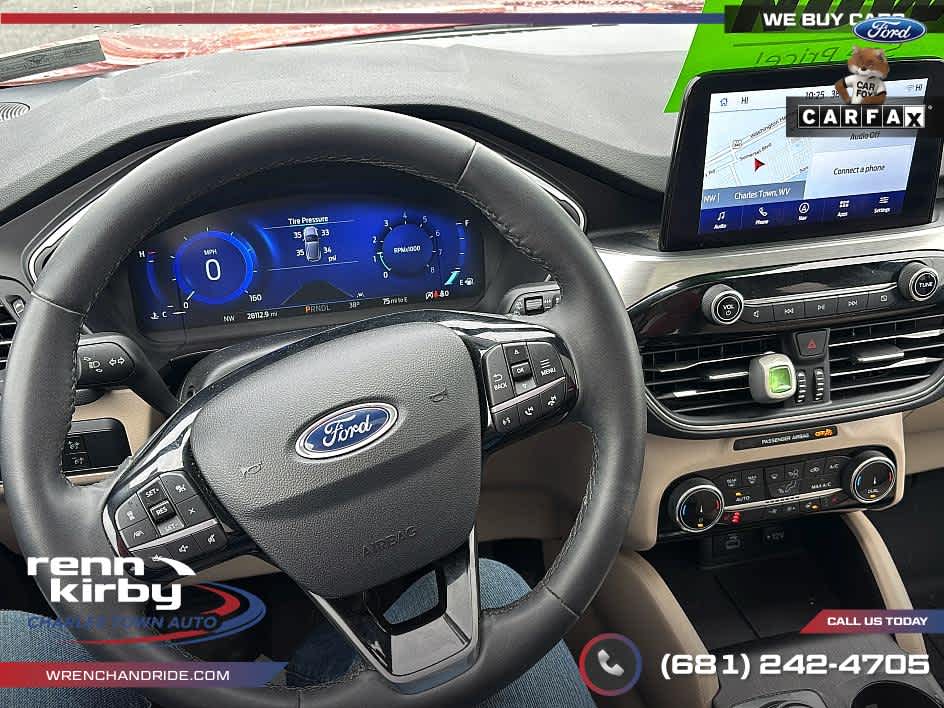 2022 Ford Escape Titanium